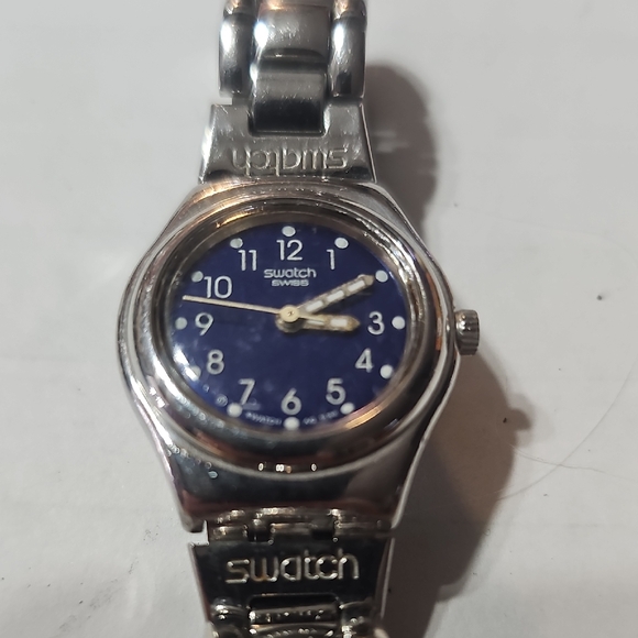 Blue Swatch Unisex Silver Swatch Metallic Silver Watch With Deep Blue Dial